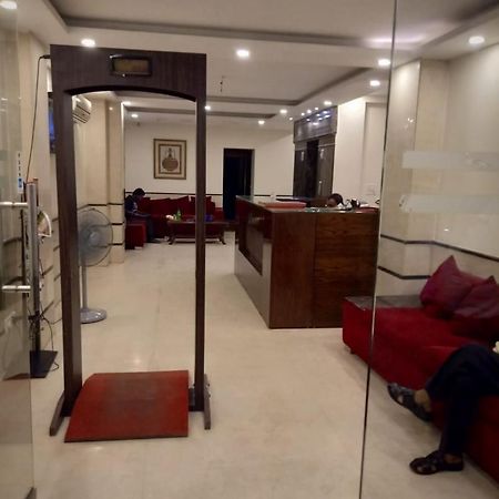 Hotel Avtar @New Delhi Railway Station Екстер'єр фото