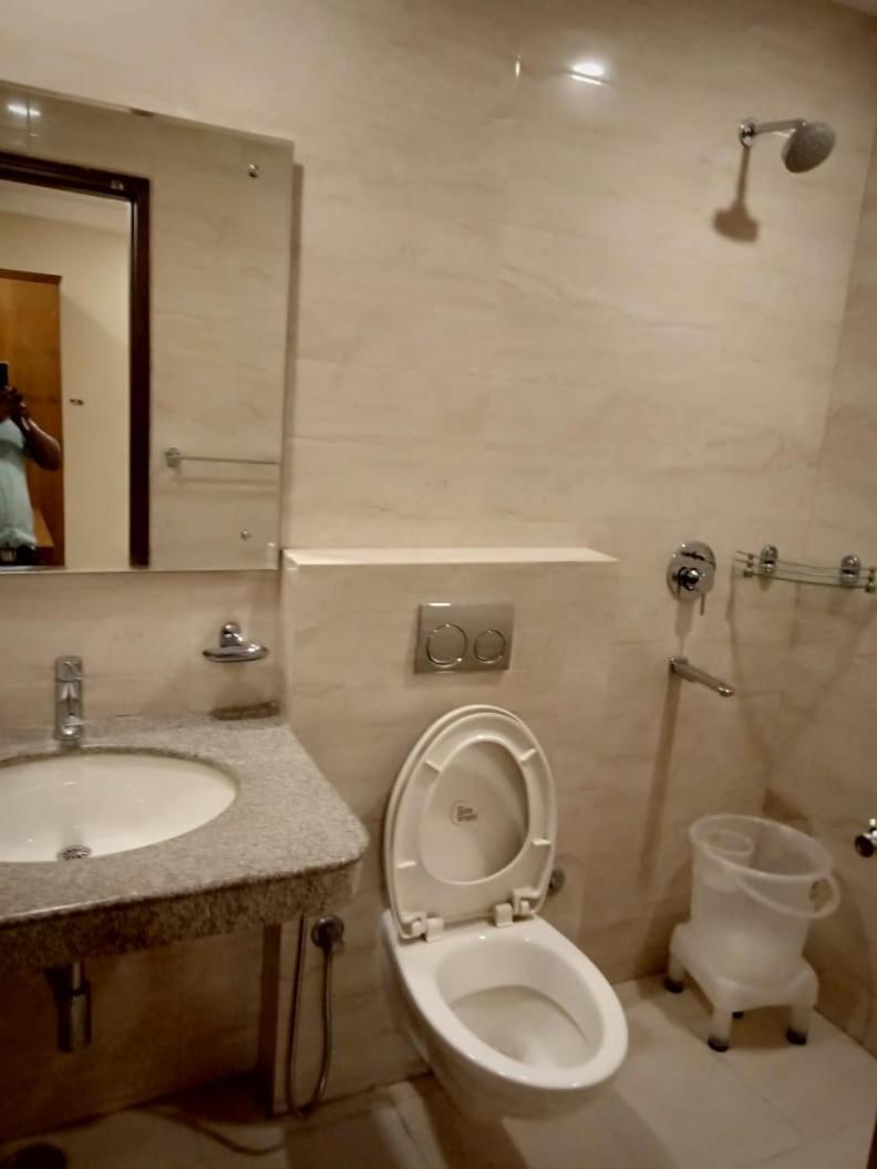 Hotel Avtar @New Delhi Railway Station Екстер'єр фото