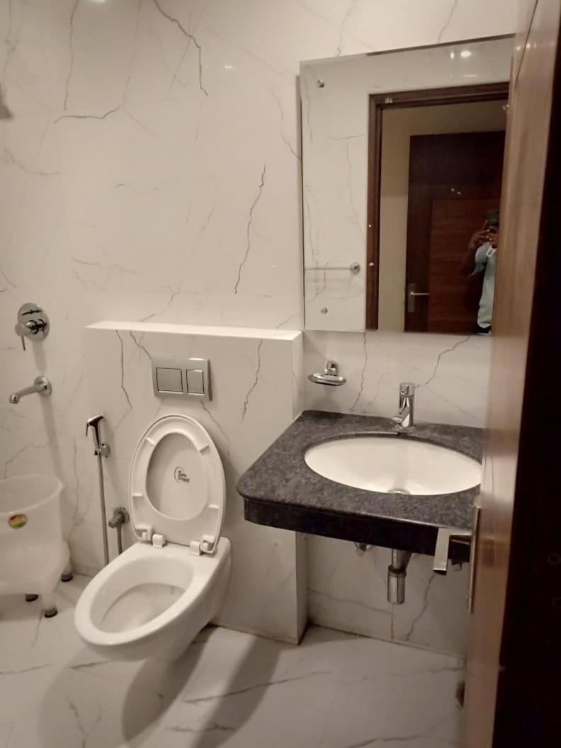 Hotel Avtar @New Delhi Railway Station Екстер'єр фото